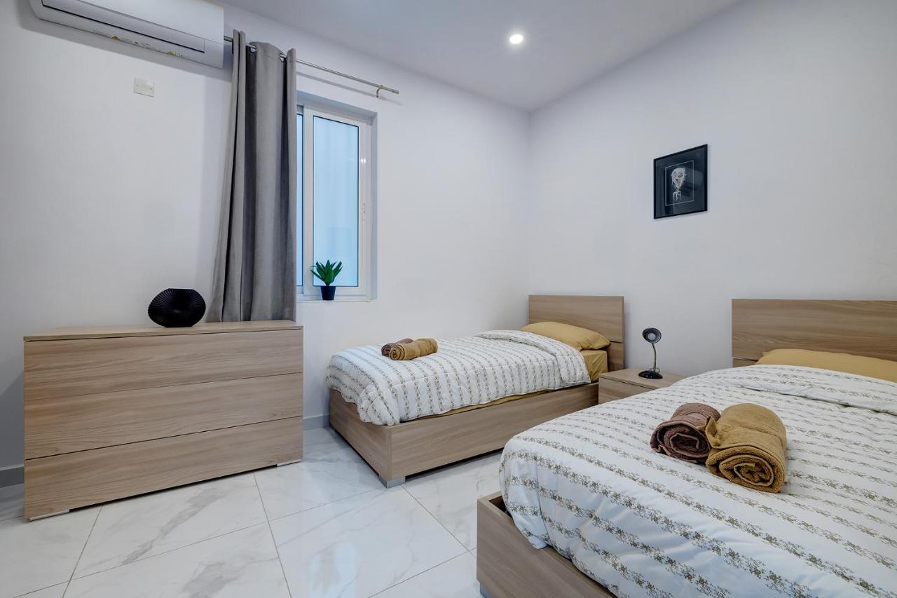 Modern Family Holiday Retreat In Gzira 斯利马 外观 照片