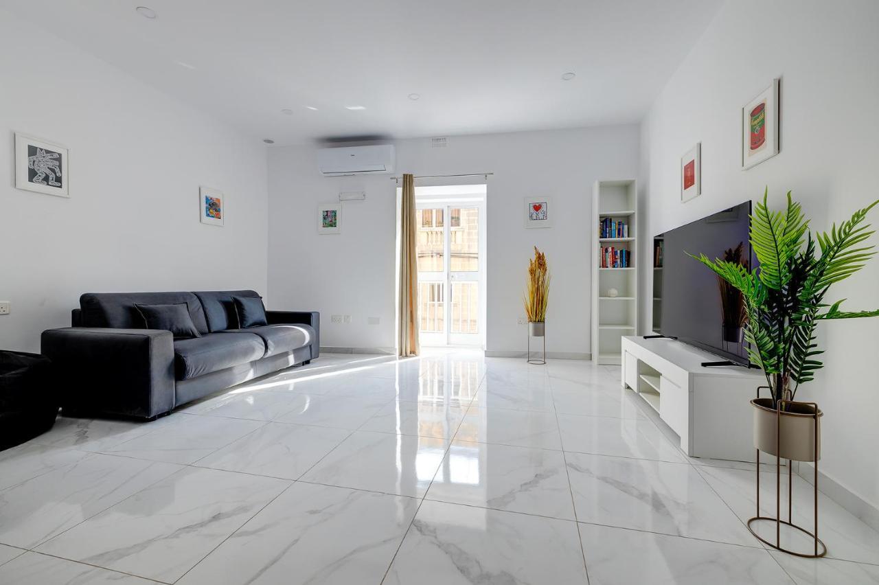 Modern Family Holiday Retreat In Gzira 斯利马 外观 照片