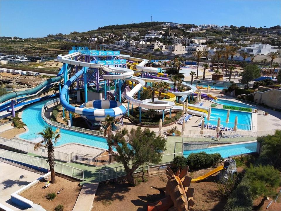Modern Family Holiday Retreat In Gzira 斯利马 外观 照片